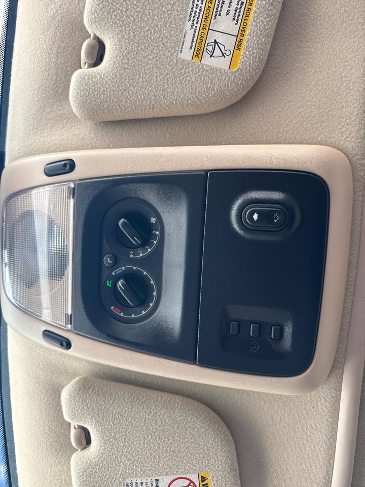 Mercury Mountaineer 4dr 114" WB Convenience 2003