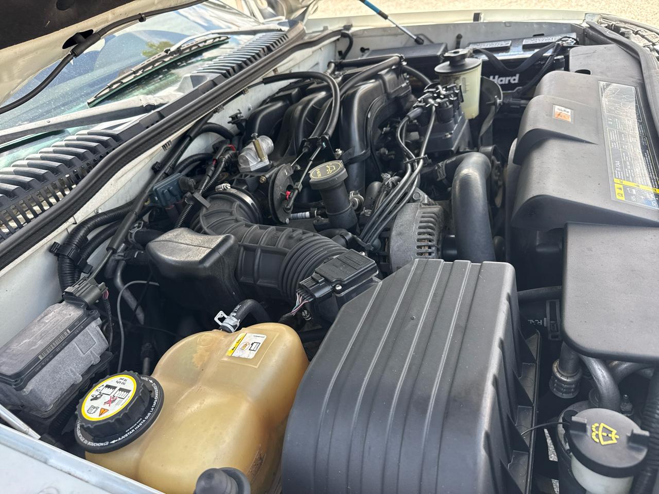 Mercury Mountaineer 4dr 114" WB Convenience 2003