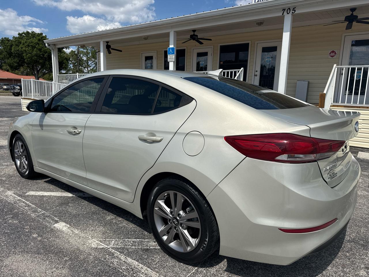 Hyundai Elantra Value Edition 2.0L Auto (Ulsan) 2018