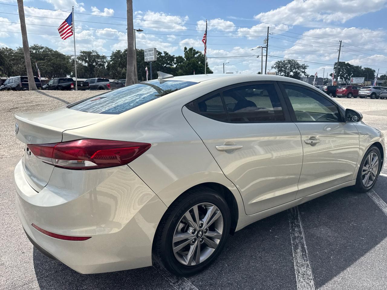 Hyundai Elantra Value Edition 2.0L Auto (Ulsan) 2018