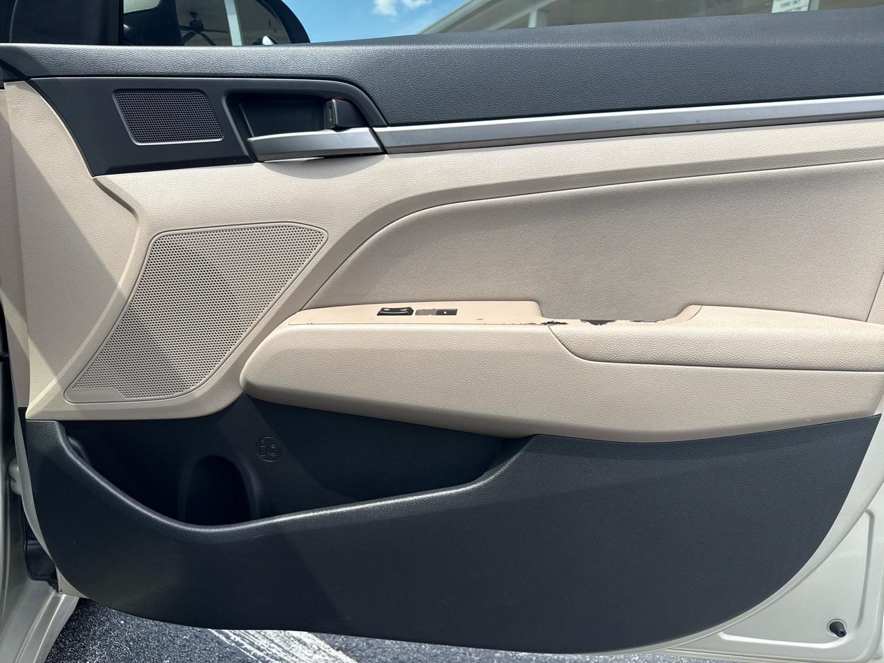 Hyundai Elantra Value Edition 2.0L Auto (Ulsan) 2018