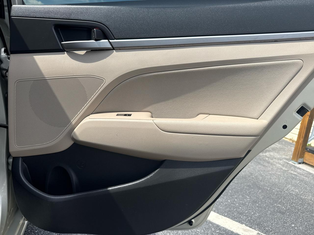 Hyundai Elantra Value Edition 2.0L Auto (Ulsan) 2018