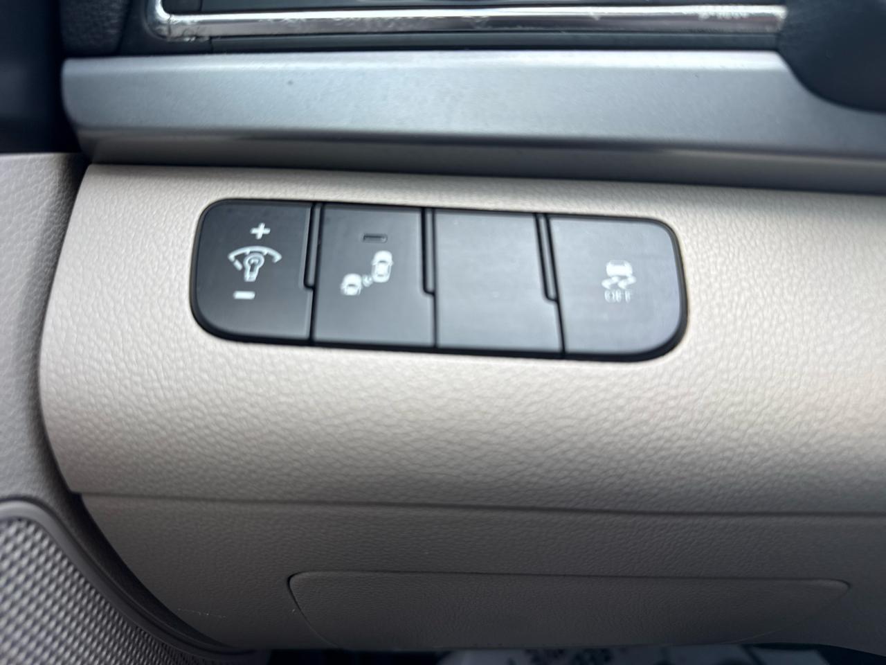 Hyundai Elantra Value Edition 2.0L Auto (Ulsan) 2018