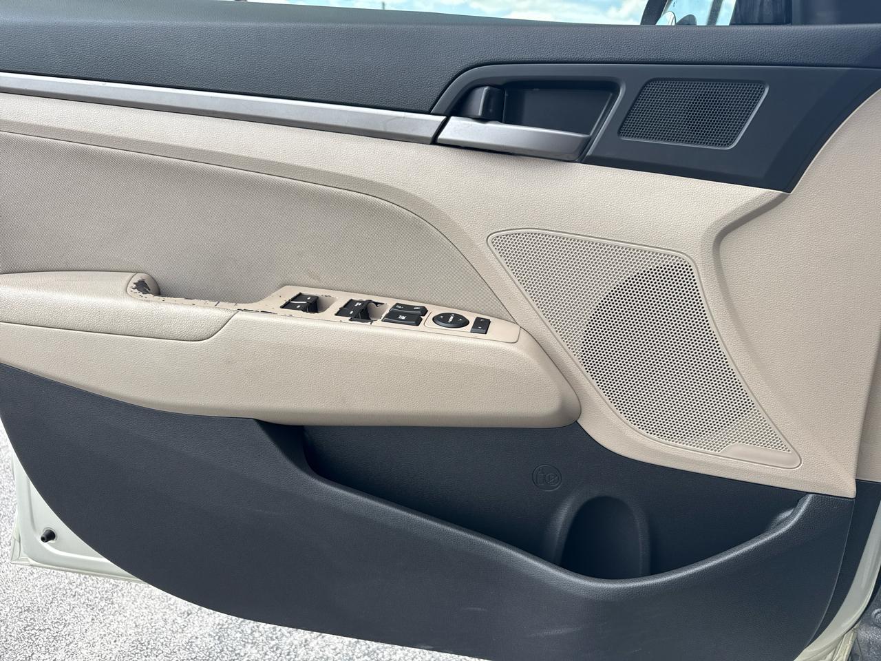 Hyundai Elantra Value Edition 2.0L Auto (Ulsan) 2018