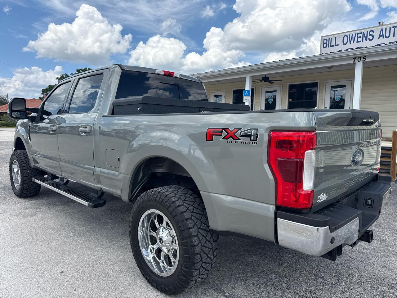 Ford Super Duty F-250 SRW Lariat 4WD Crew Cab 6.75' Box 2019