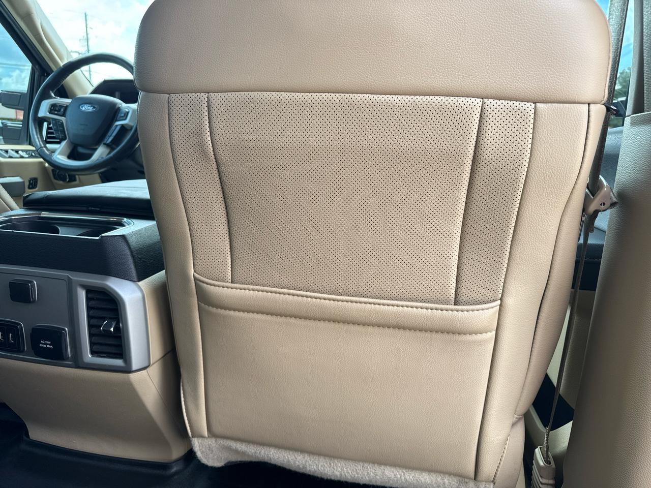 Ford Super Duty F-250 SRW Lariat 4WD Crew Cab 6.75' Box 2019