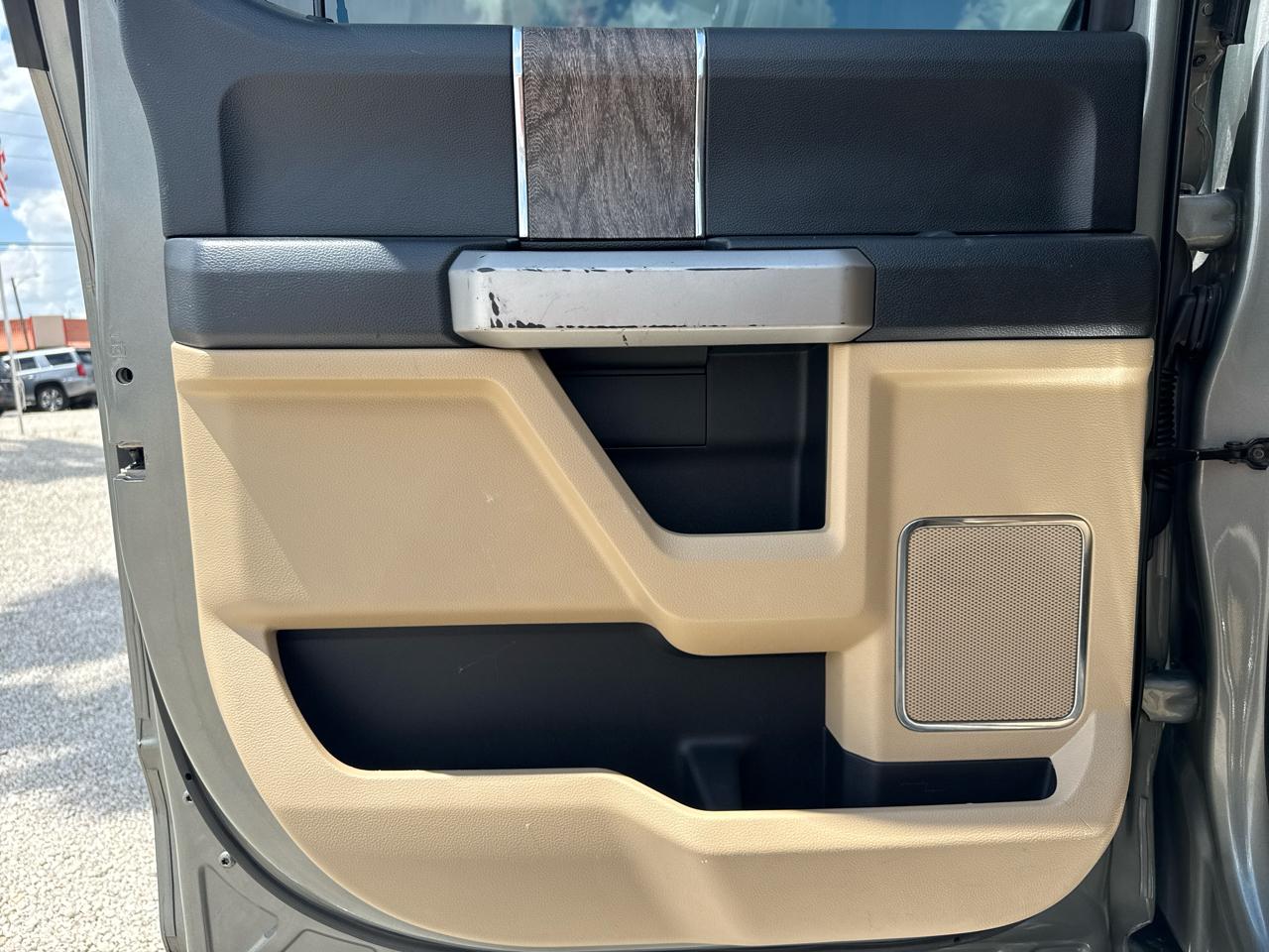 Ford Super Duty F-250 SRW Lariat 4WD Crew Cab 6.75' Box 2019
