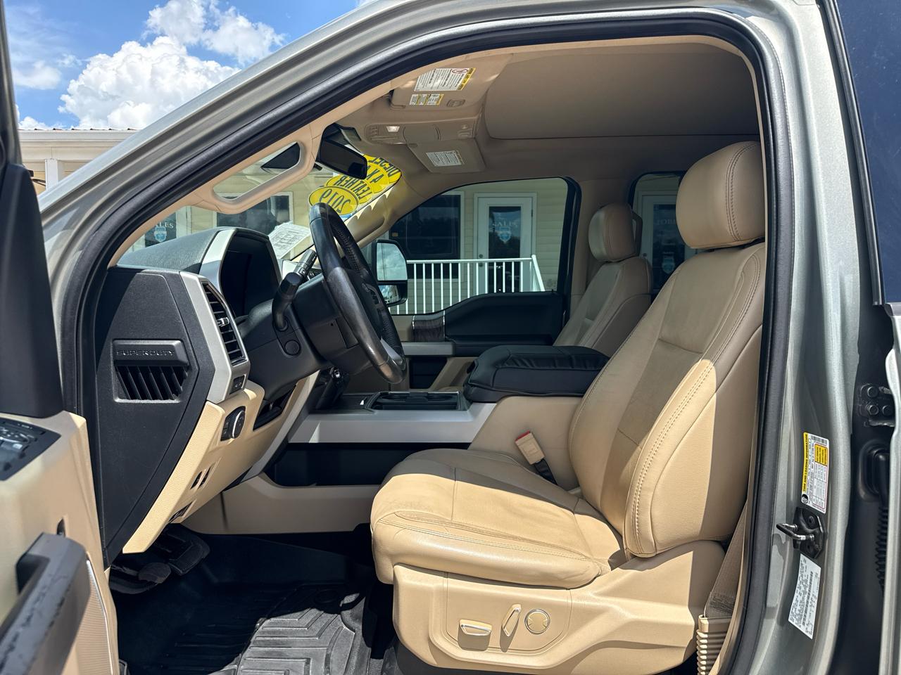 Ford Super Duty F-250 SRW Lariat 4WD Crew Cab 6.75' Box 2019
