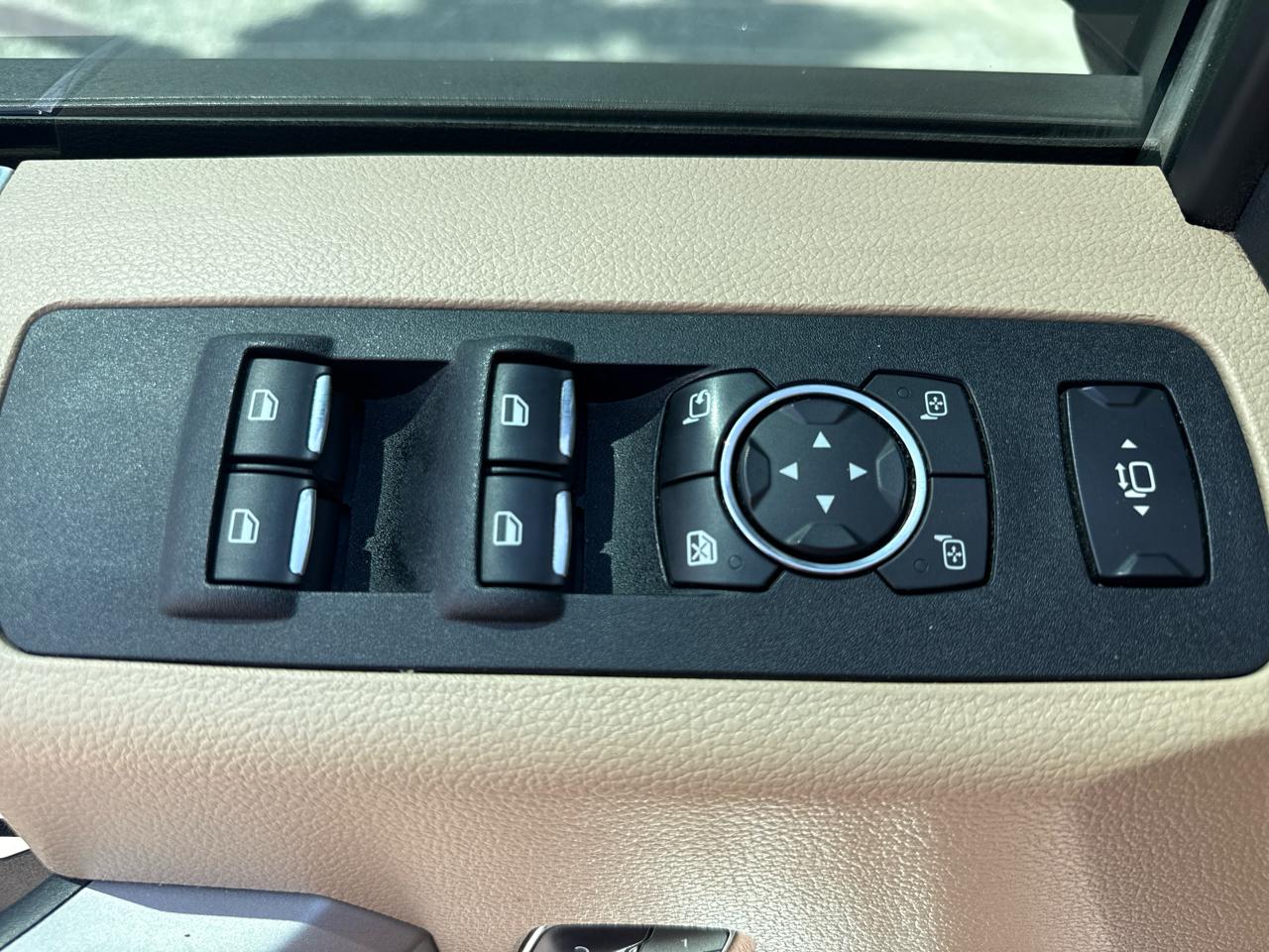 Ford Super Duty F-250 SRW Lariat 4WD Crew Cab 6.75' Box 2019