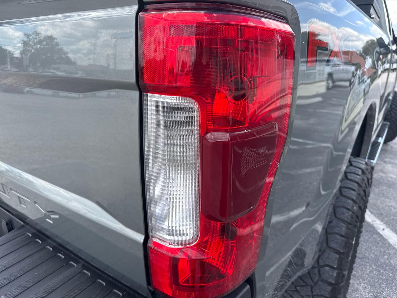Ford Super Duty F-250 SRW Lariat 4WD Crew Cab 6.75' Box 2019