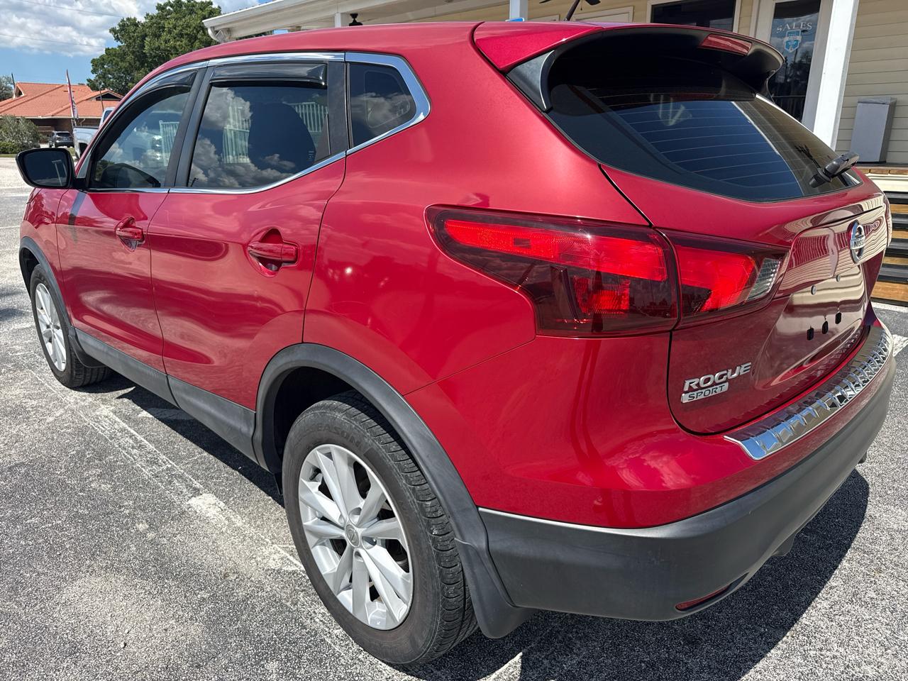 Nissan Rogue Sport FWD S 2017