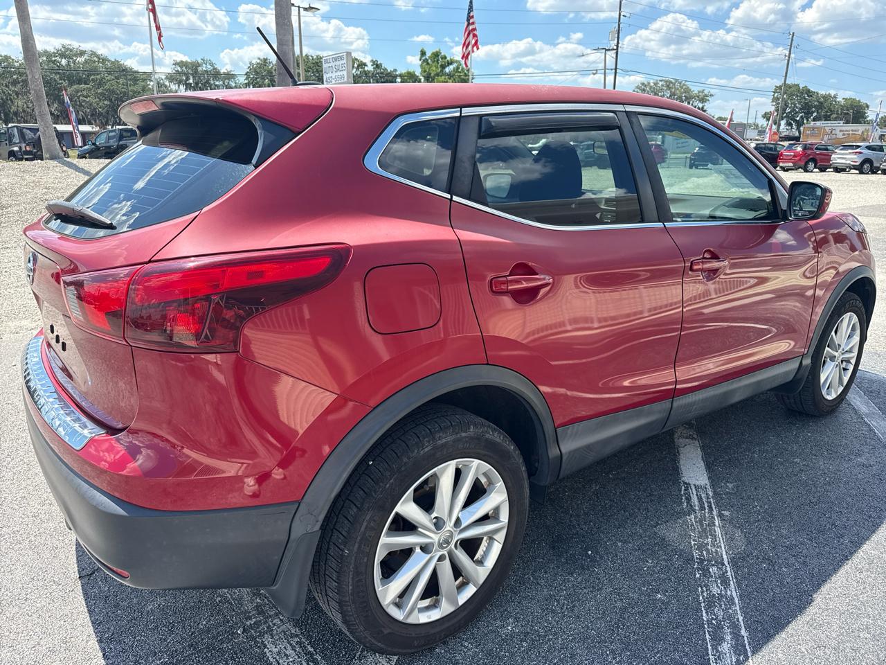 Nissan Rogue Sport FWD S 2017