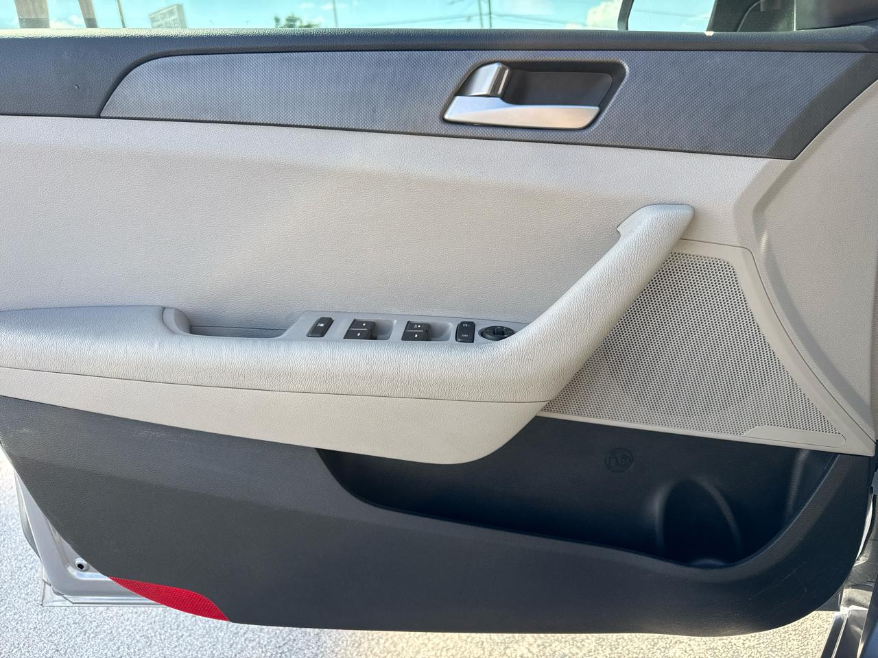 Hyundai Sonata 4dr Sdn 2.4L SE 2016