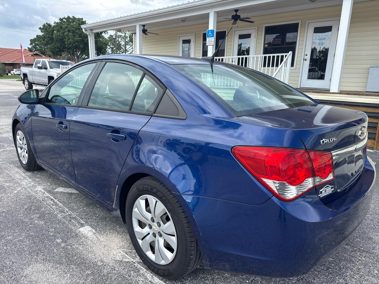Chevrolet Cruze 4dr Sdn Auto LS 2013