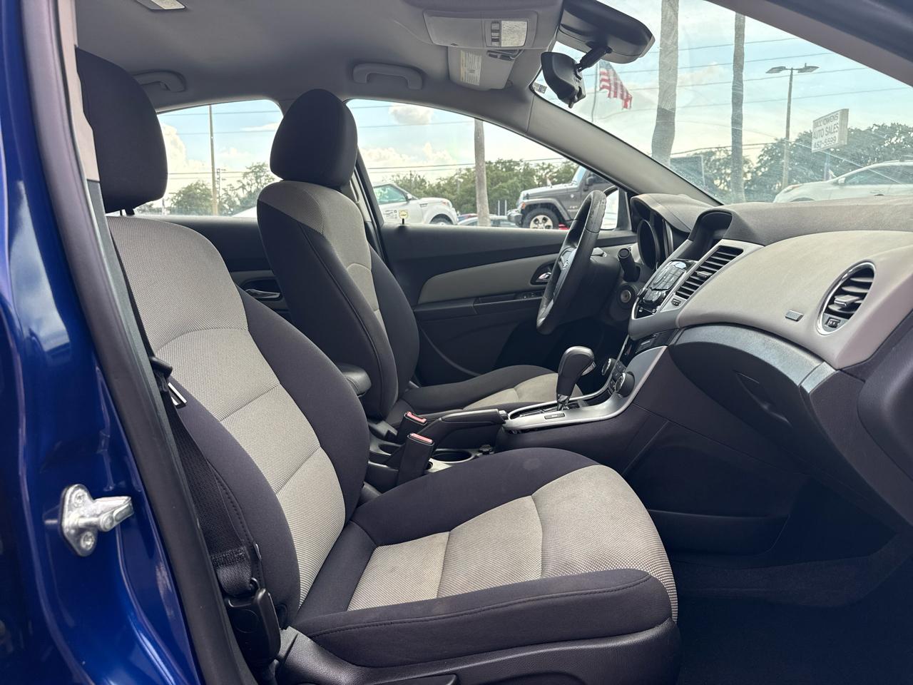 Chevrolet Cruze 4dr Sdn Auto LS 2013