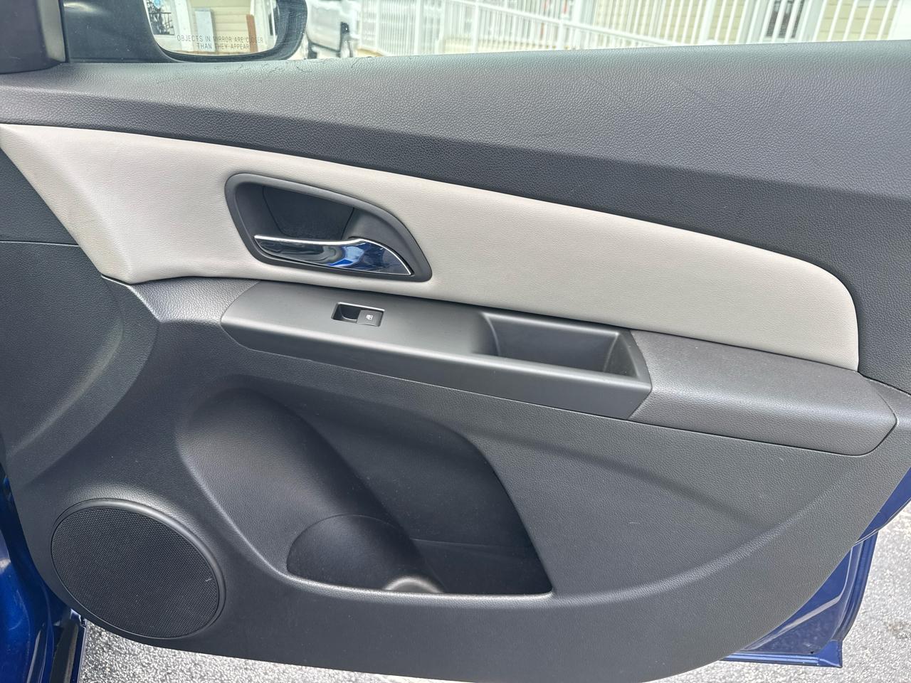 Chevrolet Cruze 4dr Sdn Auto LS 2013