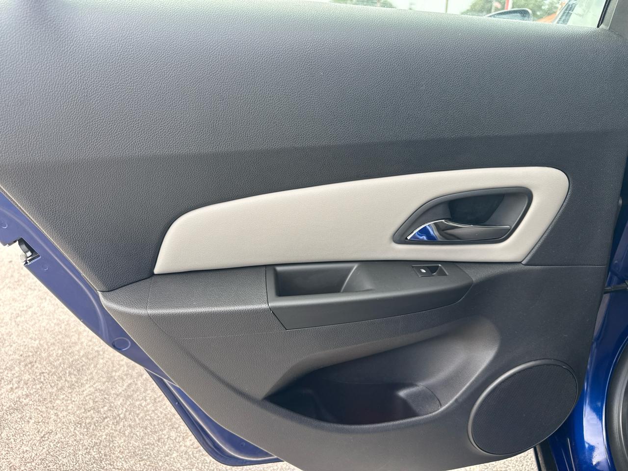 Chevrolet Cruze 4dr Sdn Auto LS 2013