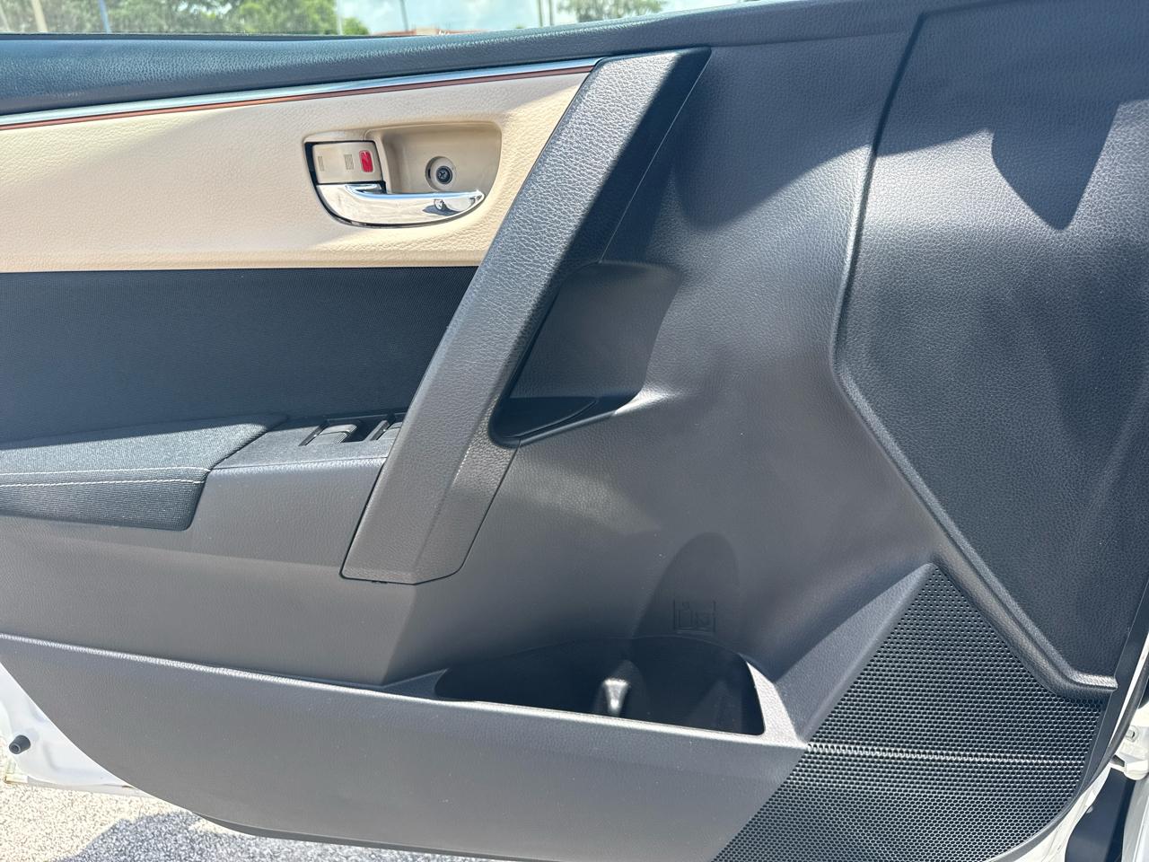 Toyota Corolla 4dr Sdn CVT LE Premium (Natl) 2014