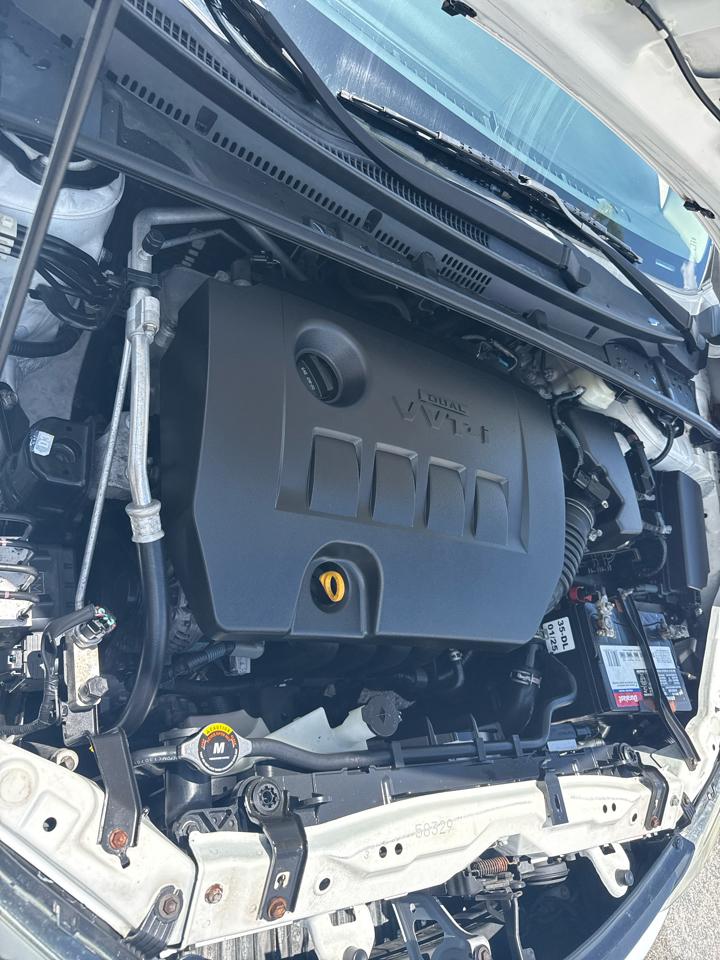 Toyota Corolla 4dr Sdn CVT LE Premium (Natl) 2014