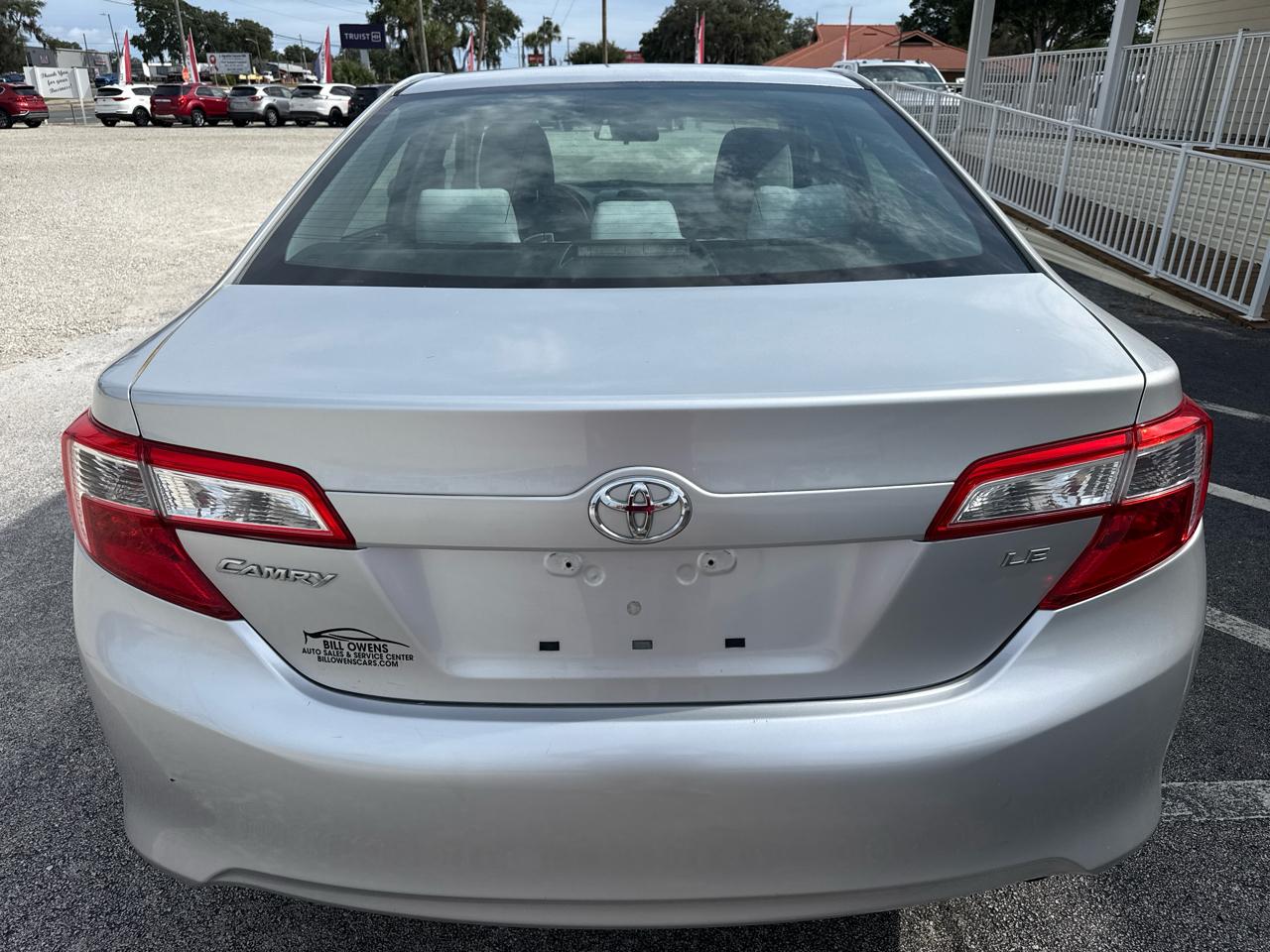 Toyota Camry 4dr Sdn I4 Auto XLE (Natl) 2013