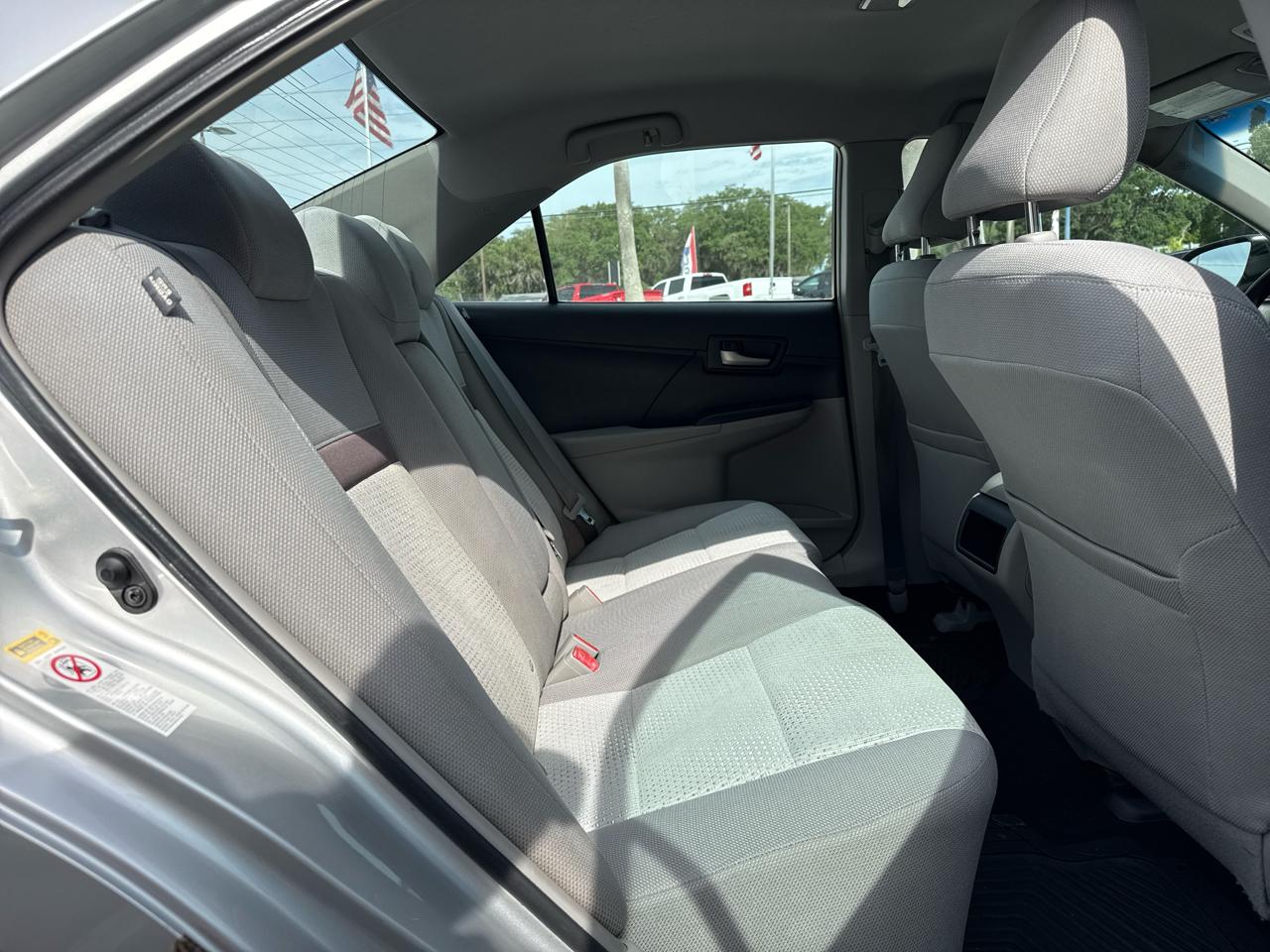 Toyota Camry 4dr Sdn I4 Auto XLE (Natl) 2013