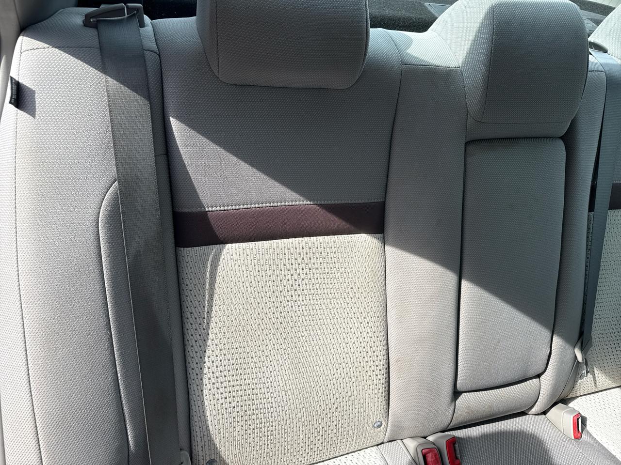 Toyota Camry 4dr Sdn I4 Auto XLE (Natl) 2013