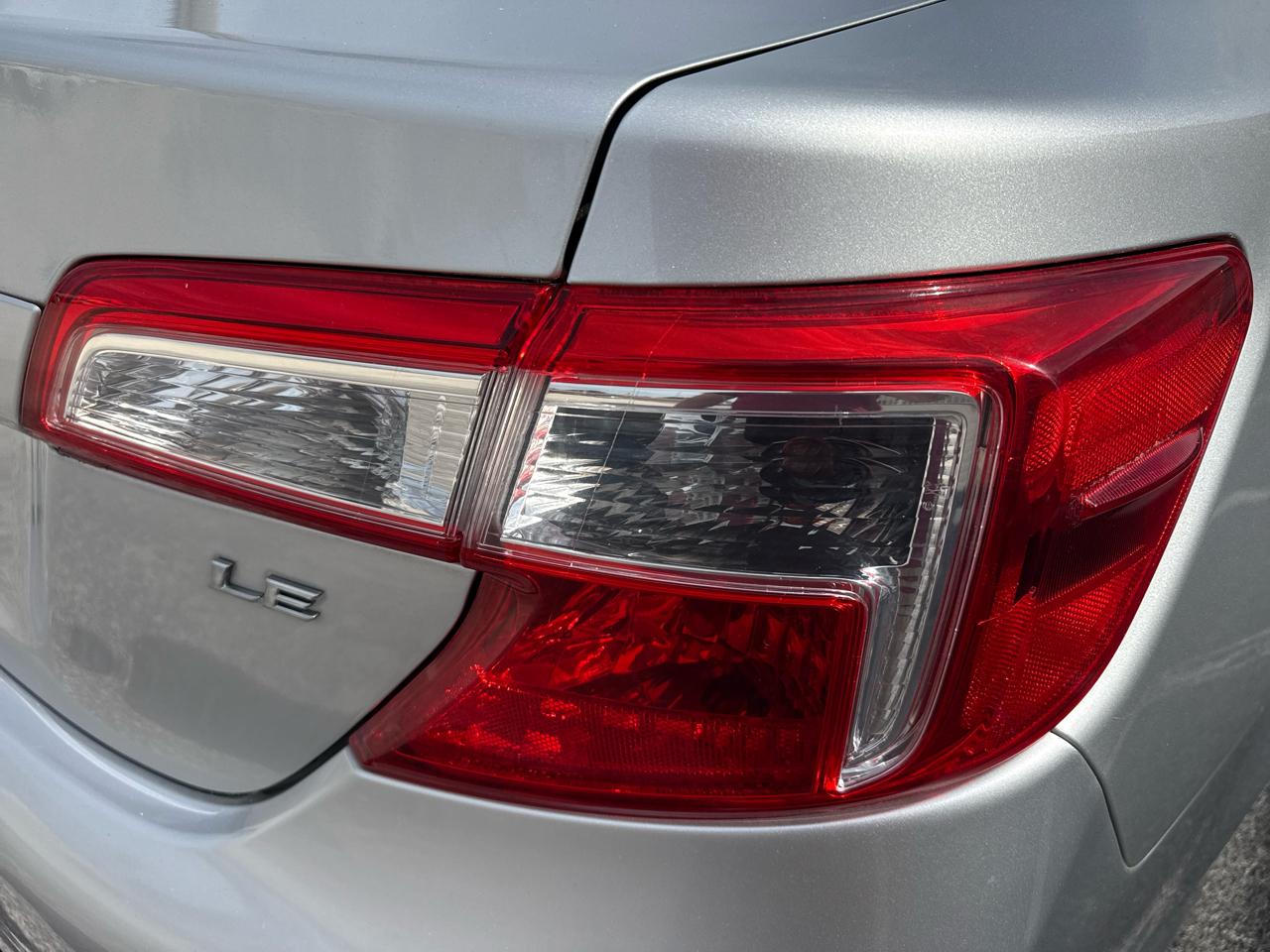 Toyota Camry 4dr Sdn I4 Auto XLE (Natl) 2013