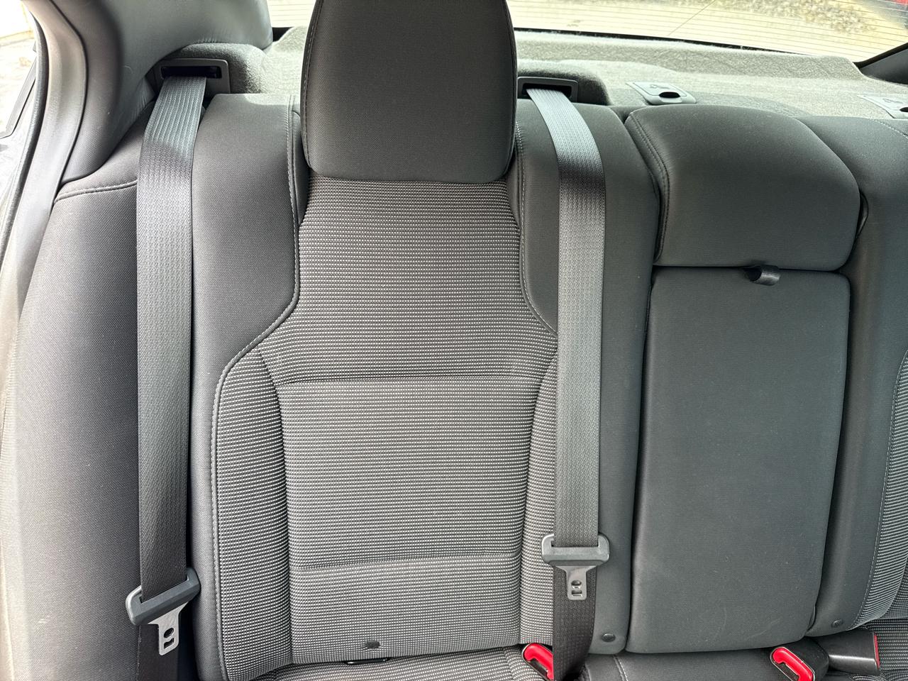 Ford Taurus 4dr Sdn SEL FWD 2015