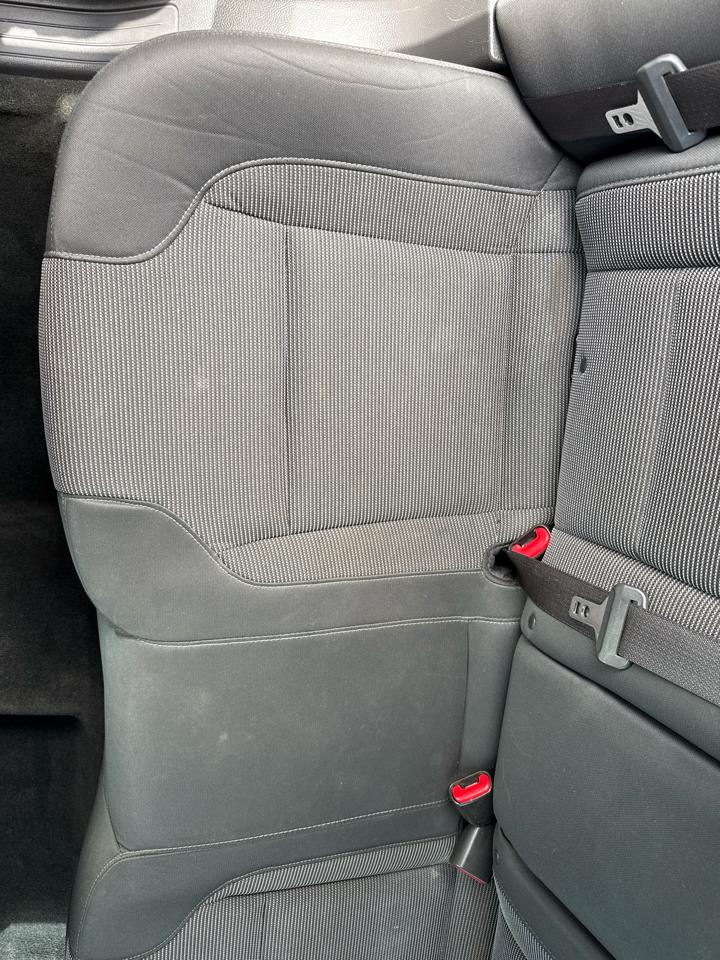 Ford Taurus 4dr Sdn SEL FWD 2015