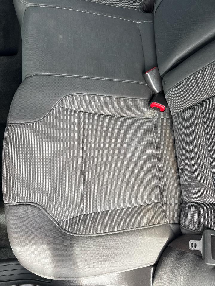 Ford Taurus 4dr Sdn SEL FWD 2015