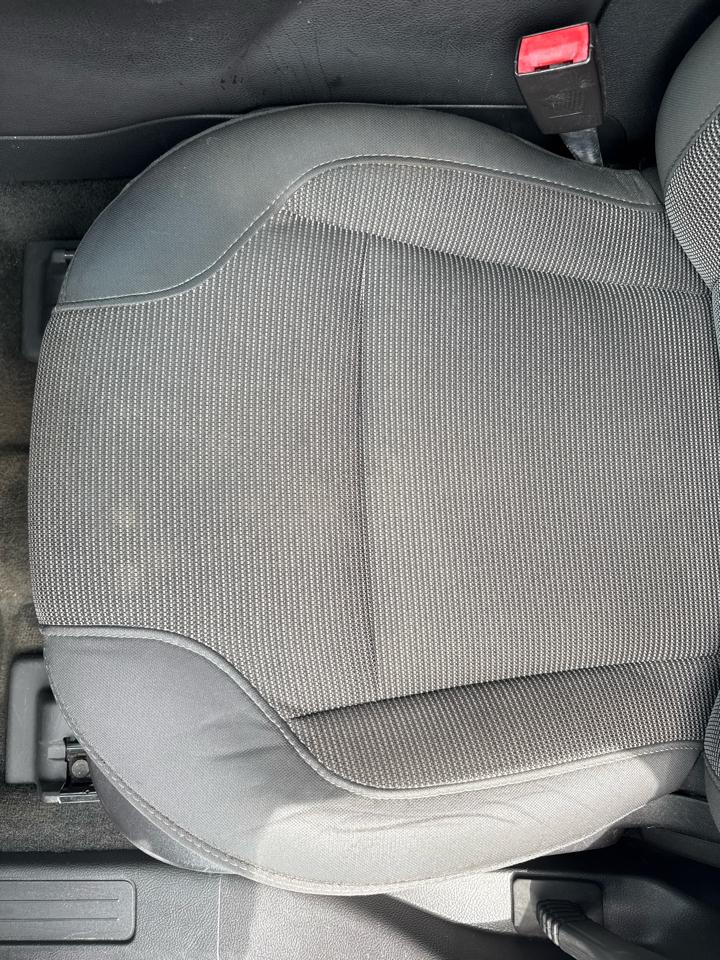 Ford Taurus 4dr Sdn SEL FWD 2015
