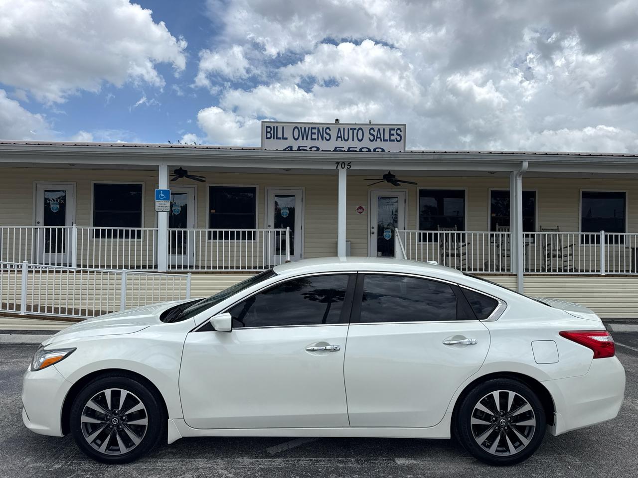 Nissan Altima 2.5 SV Sedan 2017