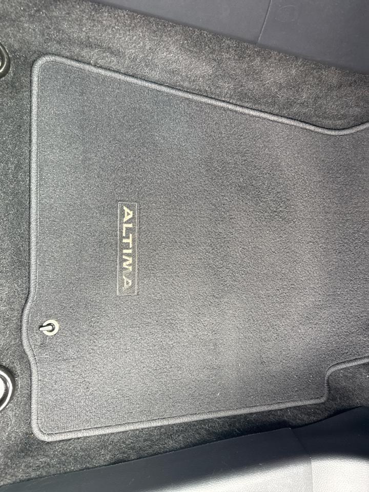 Nissan Altima 2.5 SV Sedan 2017