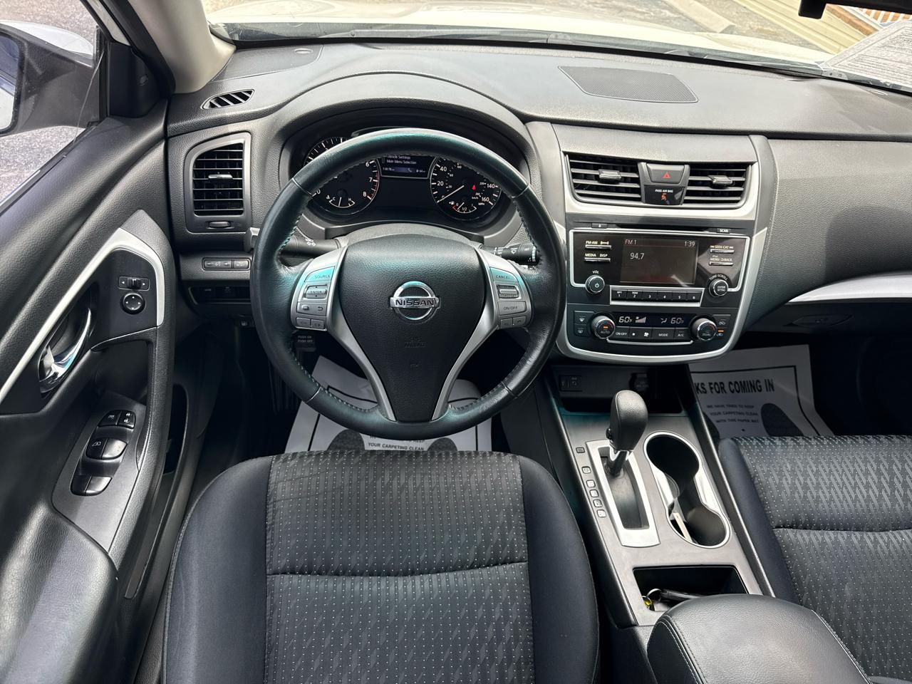 Nissan Altima 2.5 SV Sedan 2017