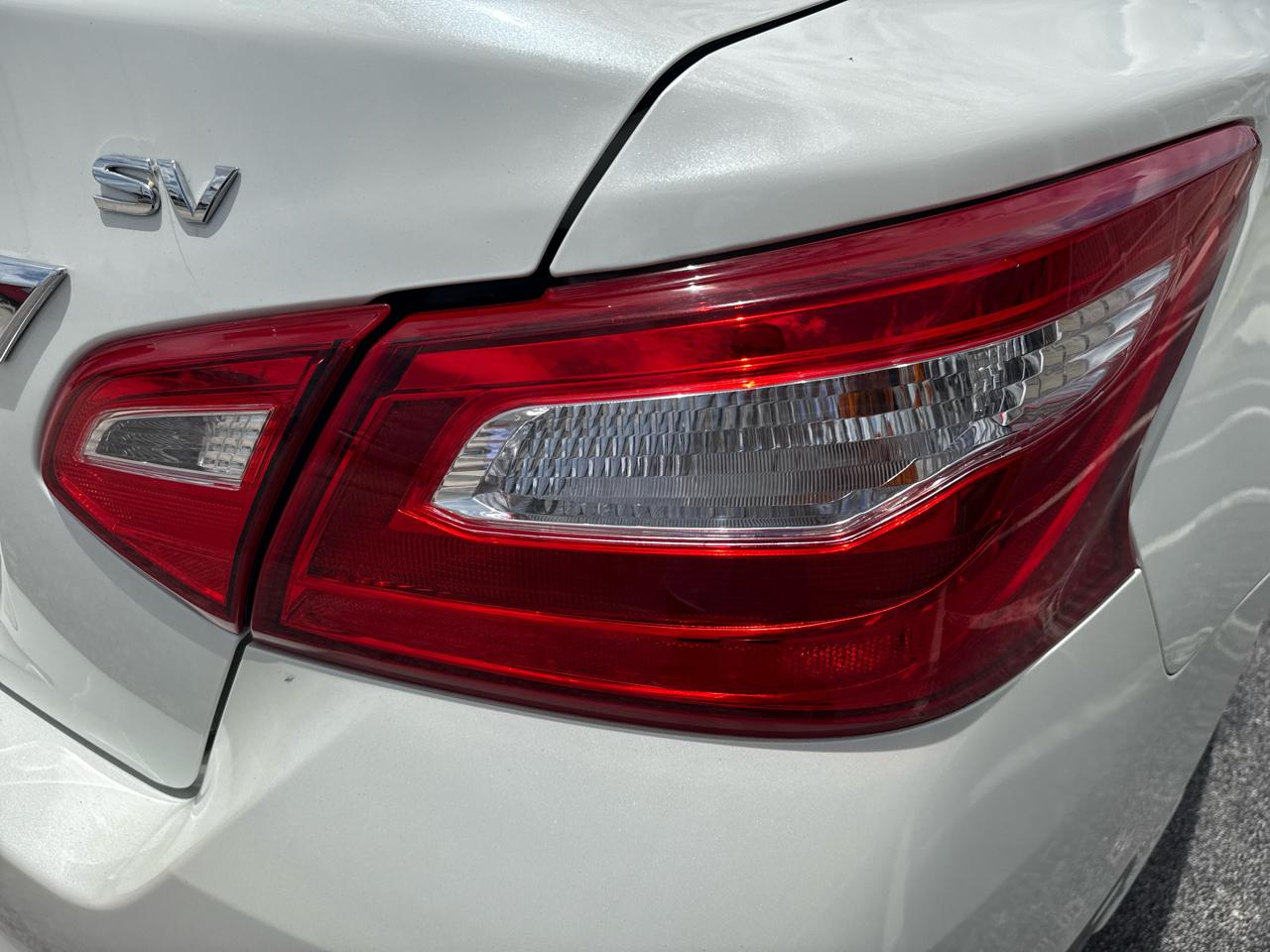 Nissan Altima 2.5 SV Sedan 2017
