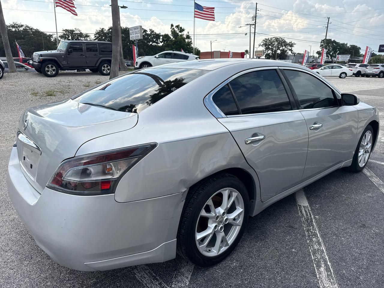 Nissan Maxima 4dr Sdn V6 CVT 3.5 S 2012