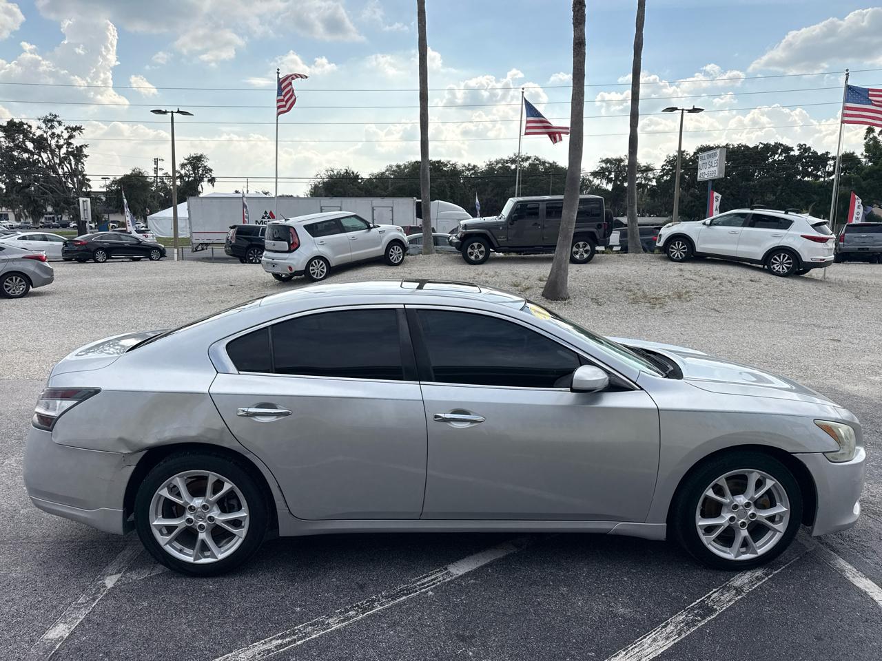 Nissan Maxima 4dr Sdn V6 CVT 3.5 S 2012