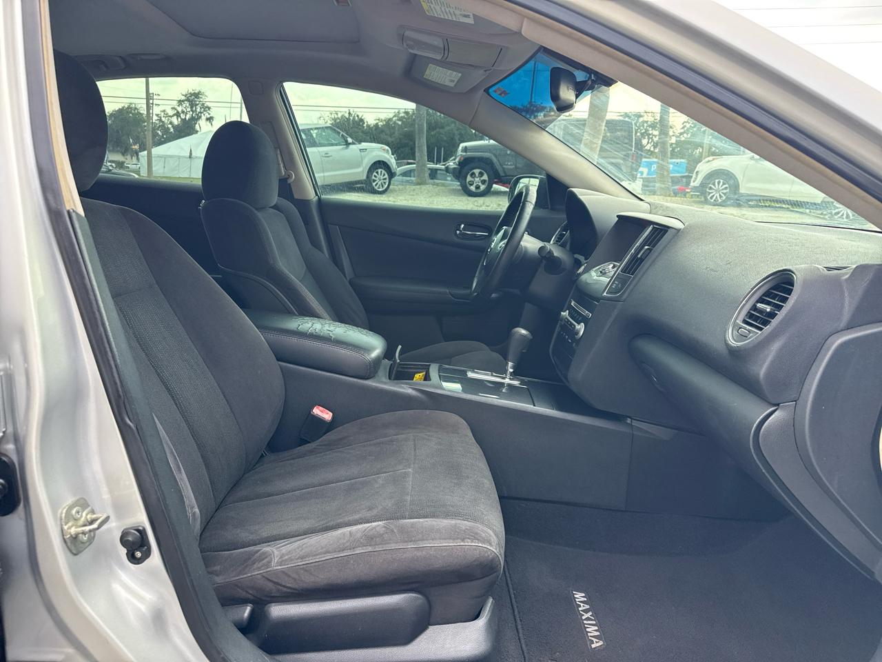 Nissan Maxima 4dr Sdn V6 CVT 3.5 S 2012