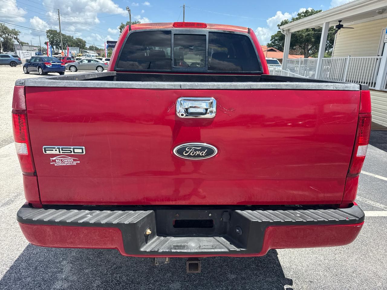 Ford F-150 SuperCrew 139" XLT 4WD 2005