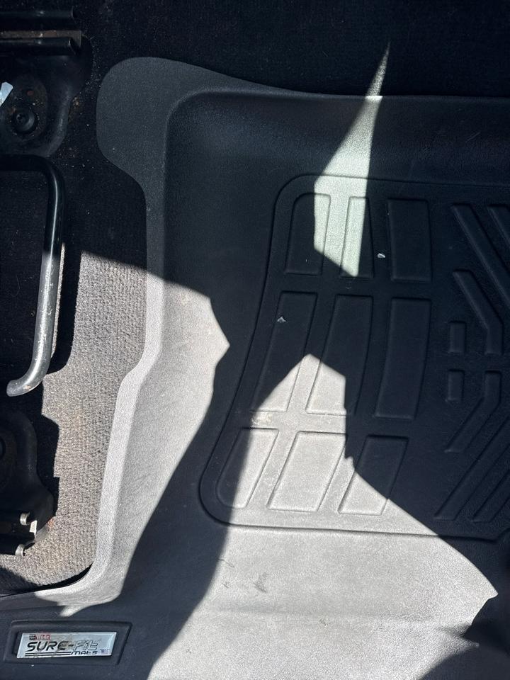 Ford F-150 SuperCrew 139" XLT 4WD 2005