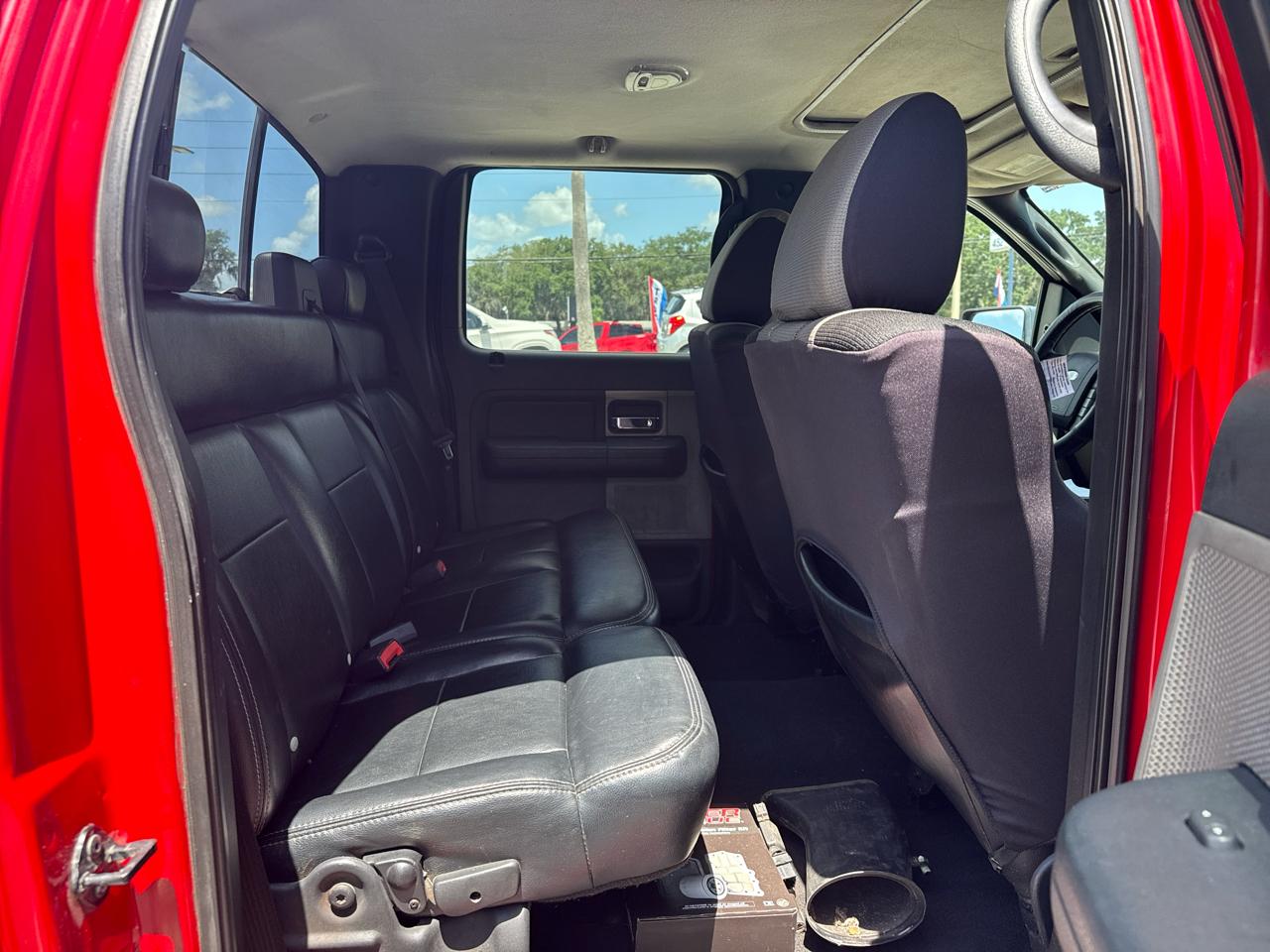Ford F-150 SuperCrew 139" XLT 4WD 2005