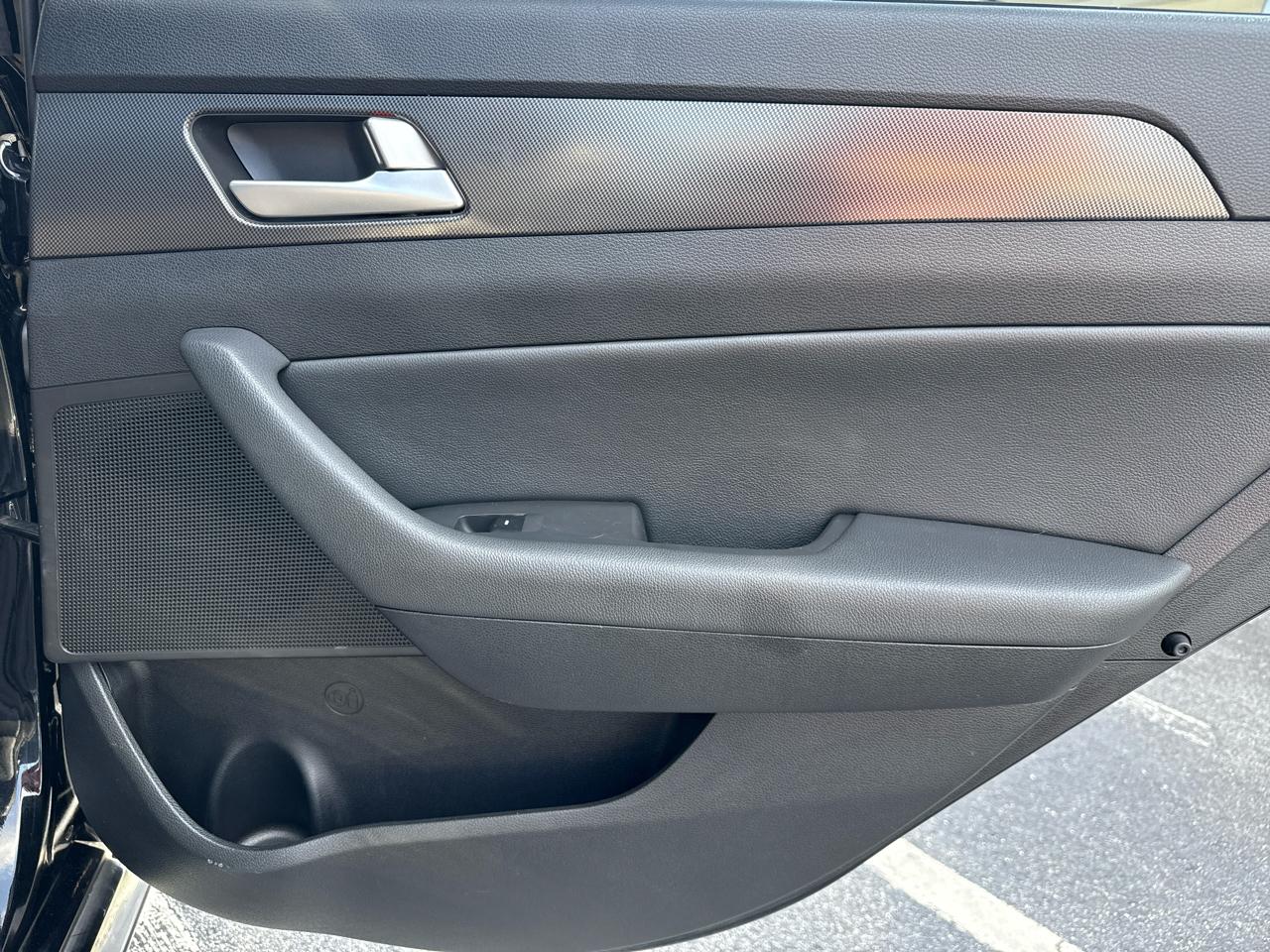 Hyundai Sonata 4dr Sdn 2.4L Sport 2016