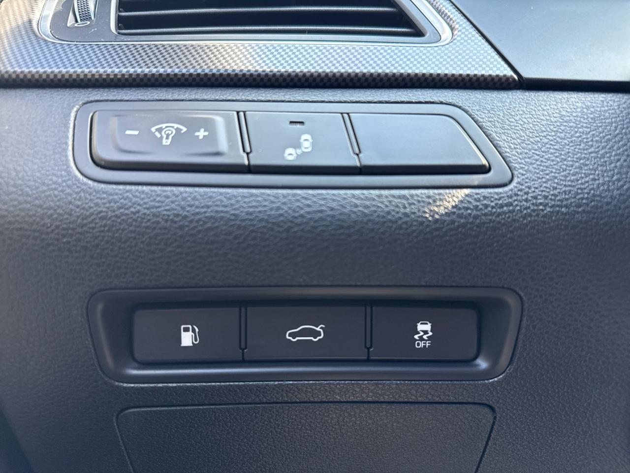 Hyundai Sonata 4dr Sdn 2.4L Sport 2016