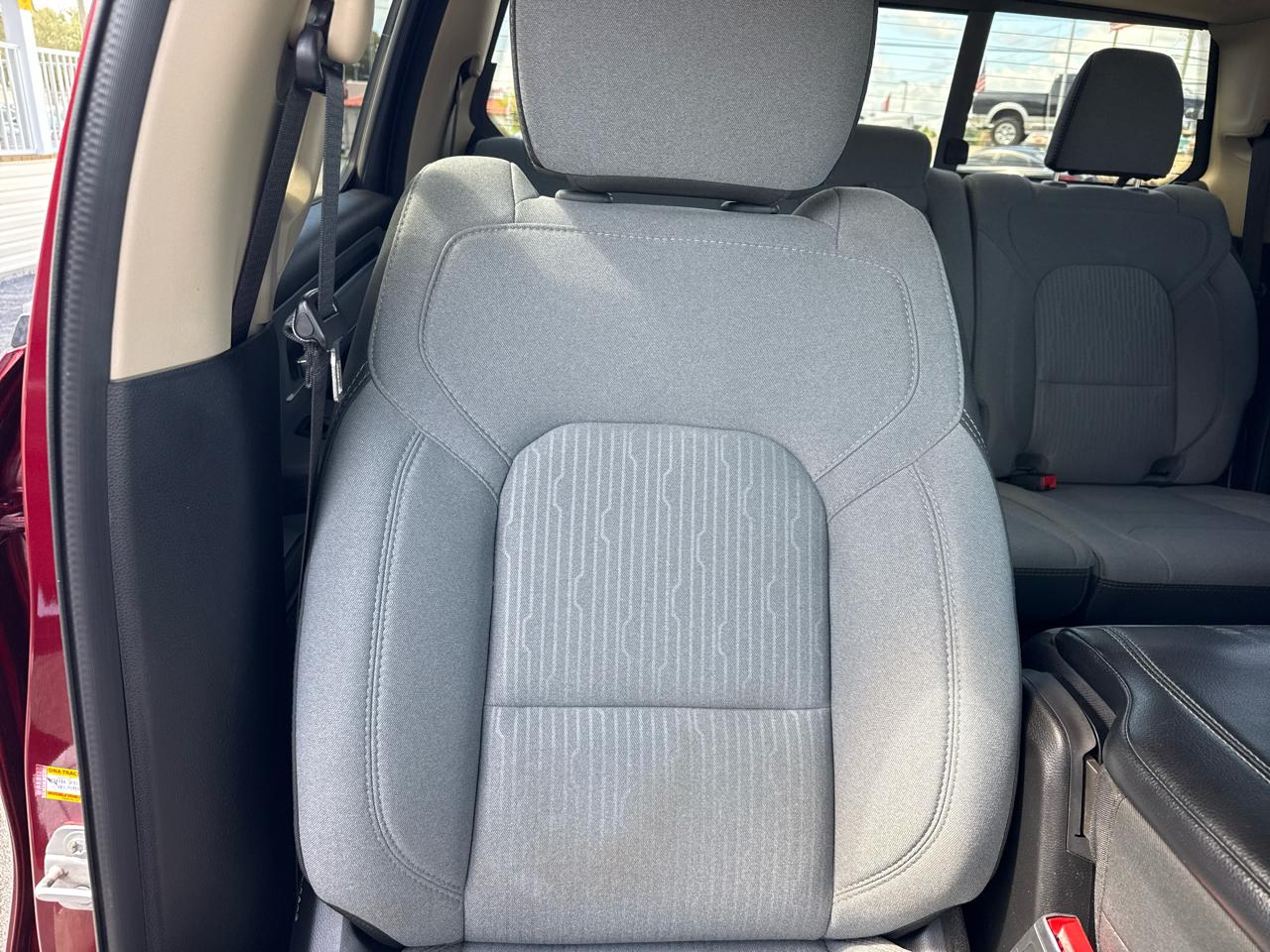 RAM 1500 Lone Star 4x4 Crew Cab 5'7" Box 2020