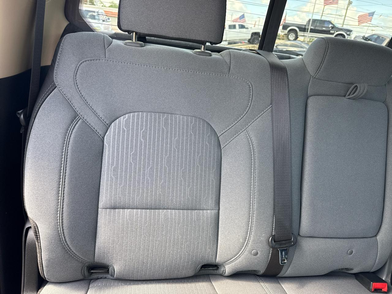 RAM 1500 Lone Star 4x4 Crew Cab 5'7" Box 2020