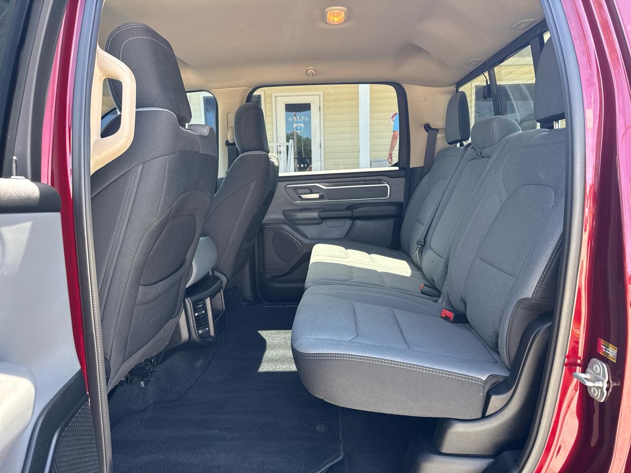 RAM 1500 Lone Star 4x4 Crew Cab 5'7" Box 2020