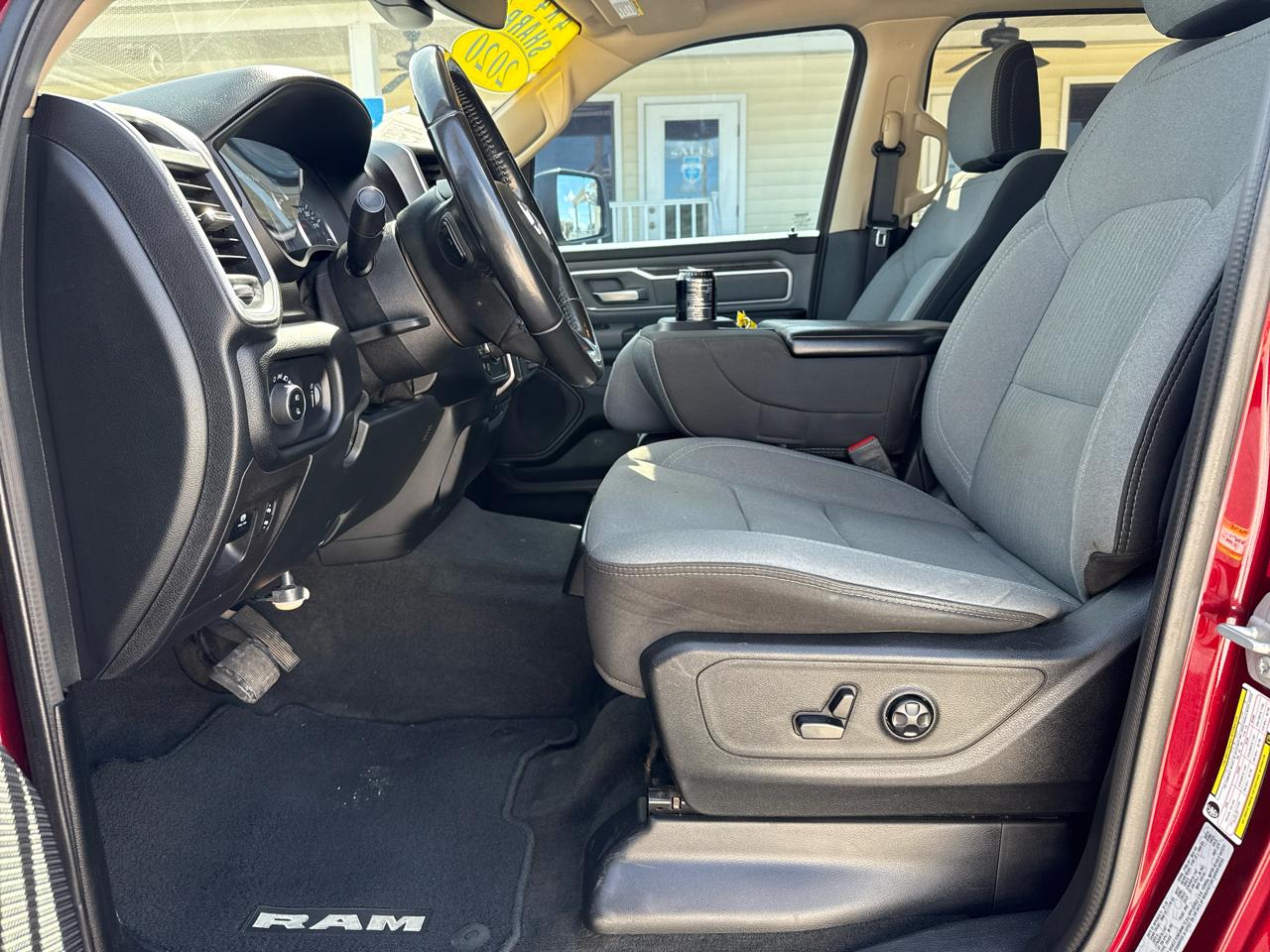 RAM 1500 Lone Star 4x4 Crew Cab 5'7" Box 2020