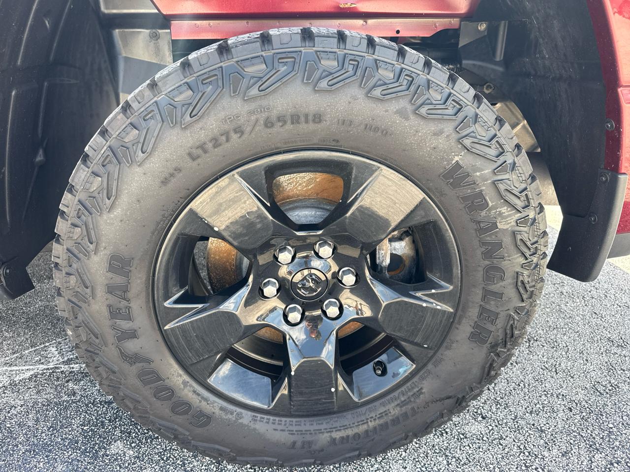 RAM 1500 Lone Star 4x4 Crew Cab 5'7" Box 2020