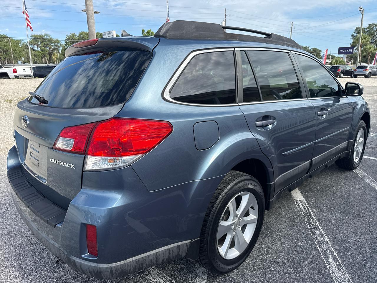 Subaru Outback 4dr Wgn H4 Auto 2.5i Limited 2014