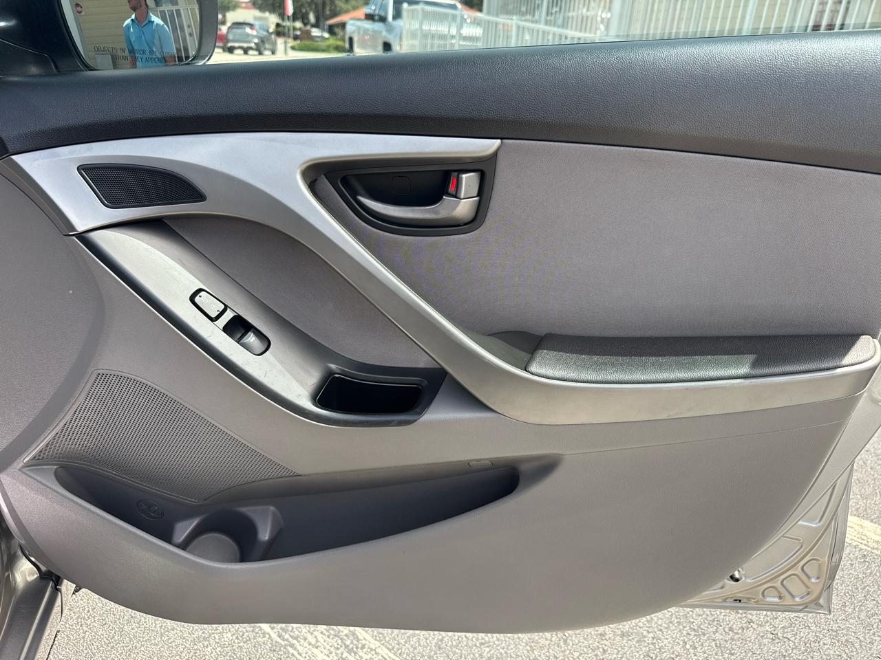 Hyundai Elantra 4dr Sdn Auto SE (Ulsan Plant) 2014